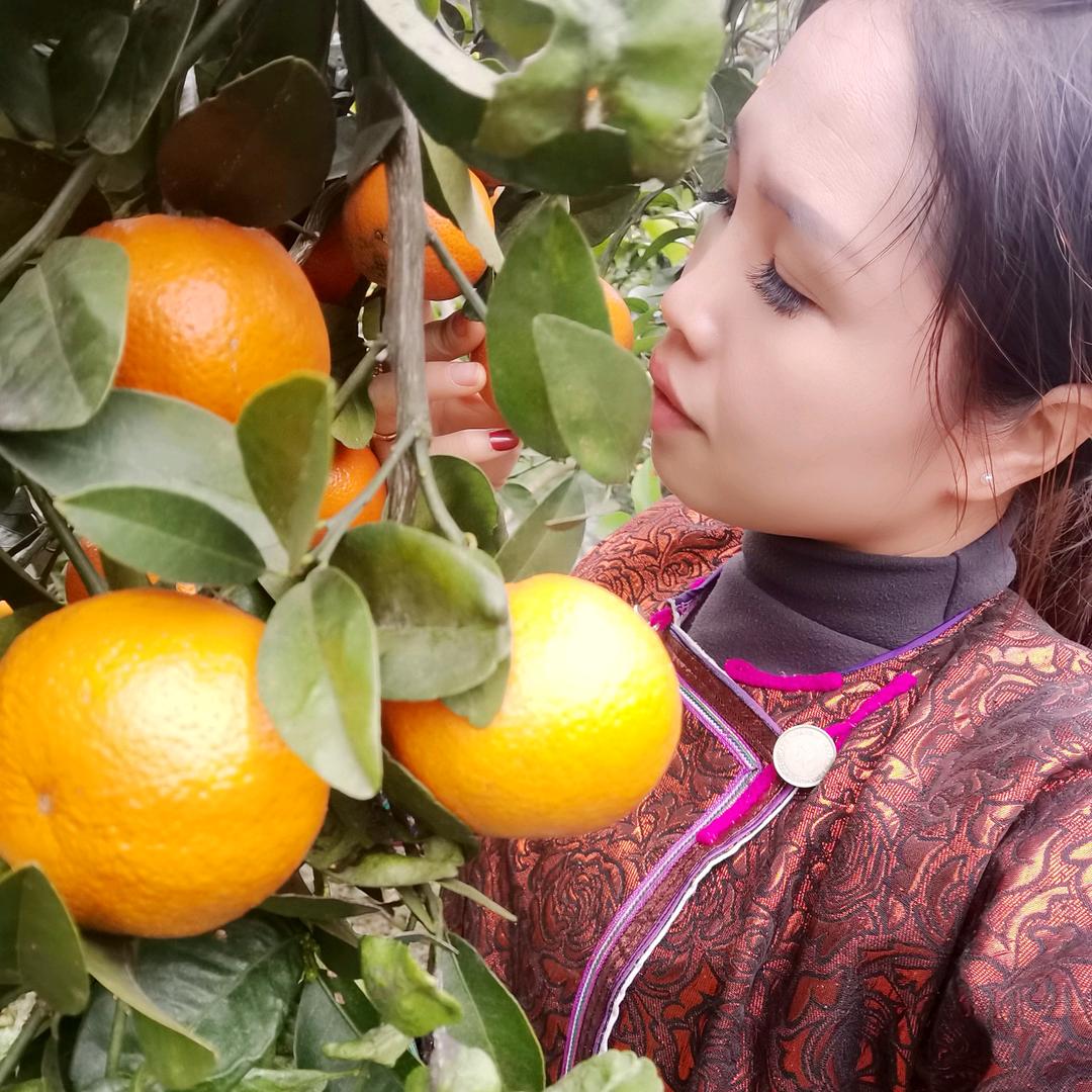 银潭 民族服装 销售店
