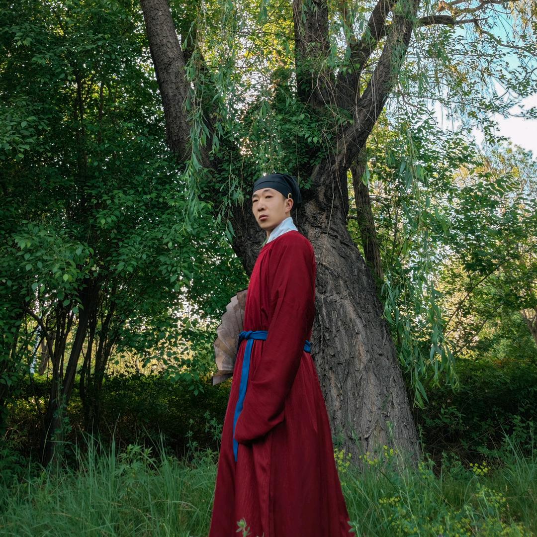 汉服仔王同学