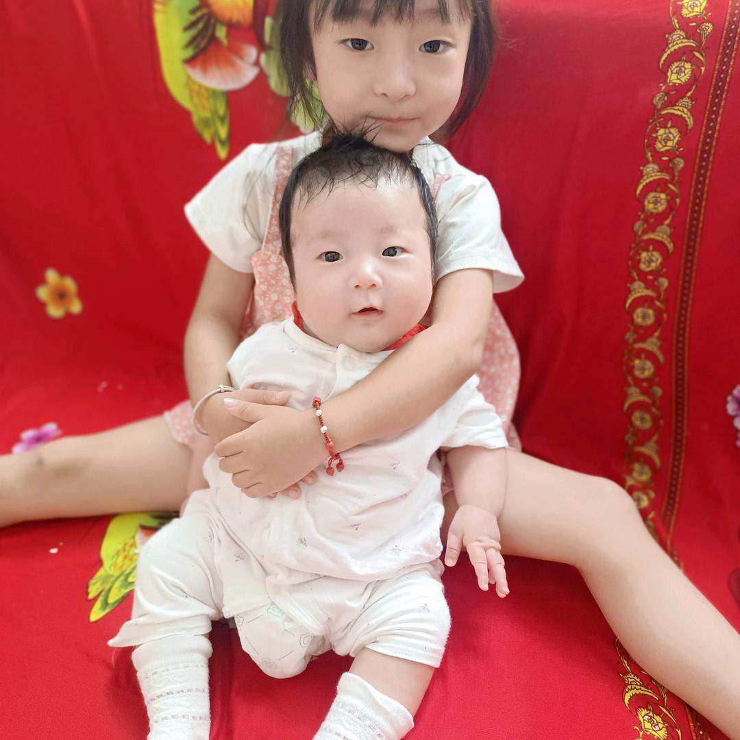 左家依涵