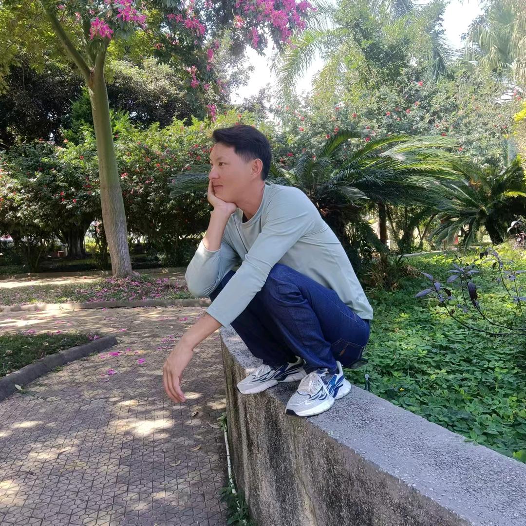 爱的路上只有你和我