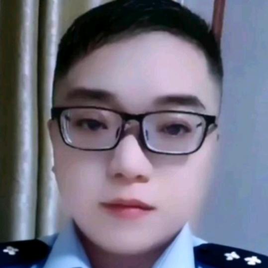 单身的傻大叔