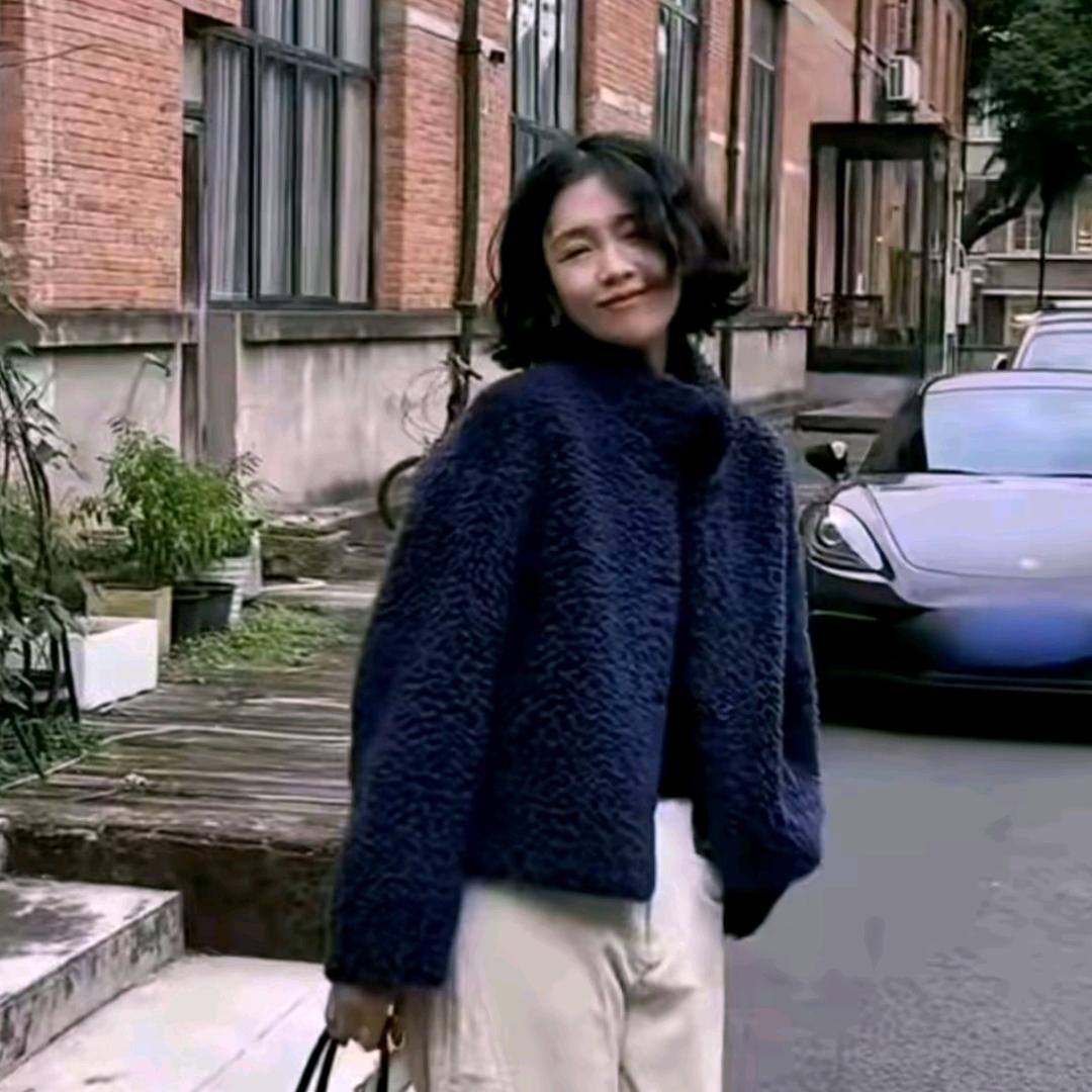 阿卢是卢漂亮（精致穿搭）