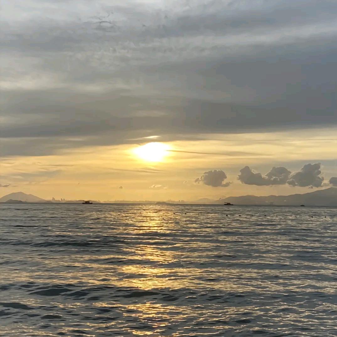 @ღ᭄🍀人间清醒ঞ᭄🍀: