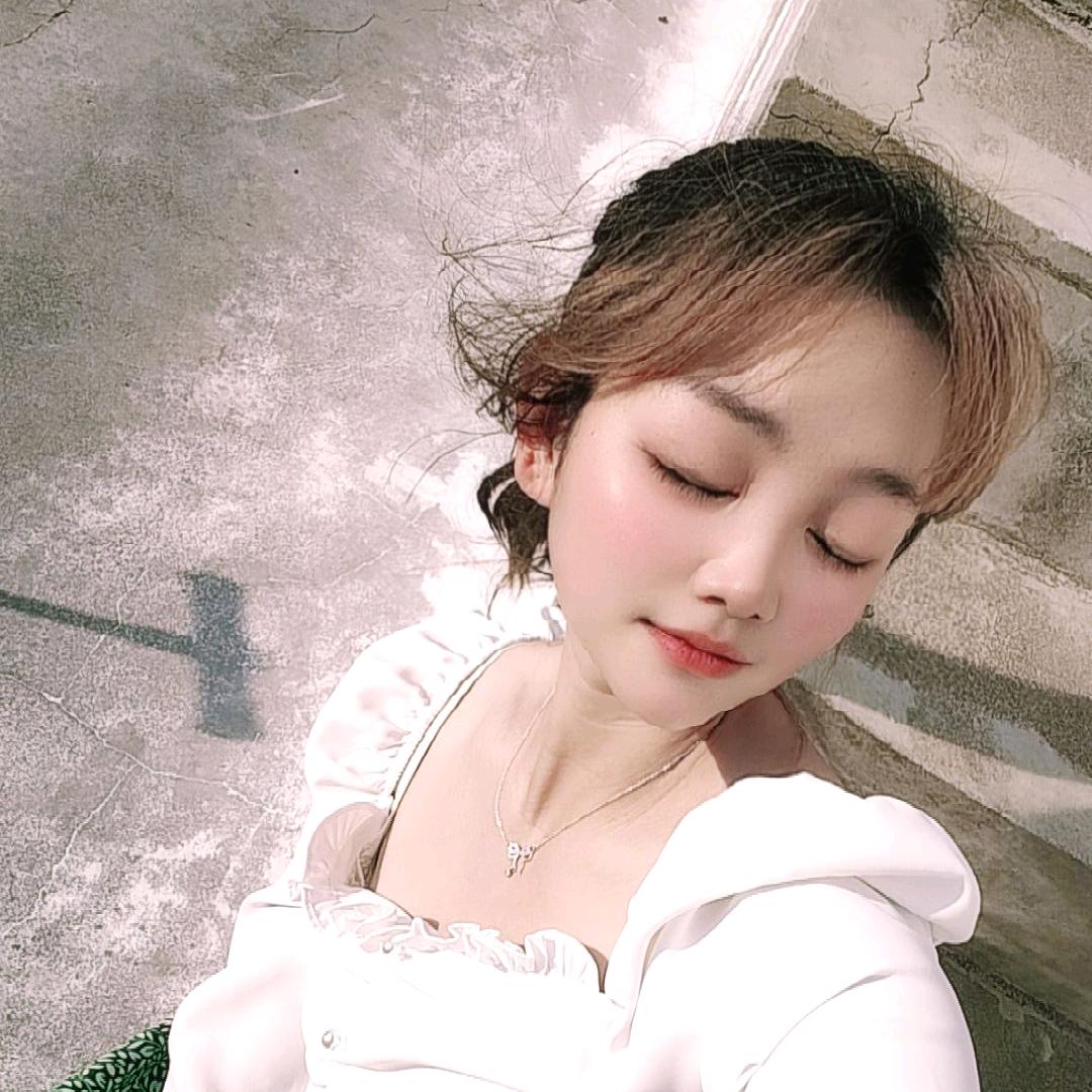 卖苹果🍎的姑娘