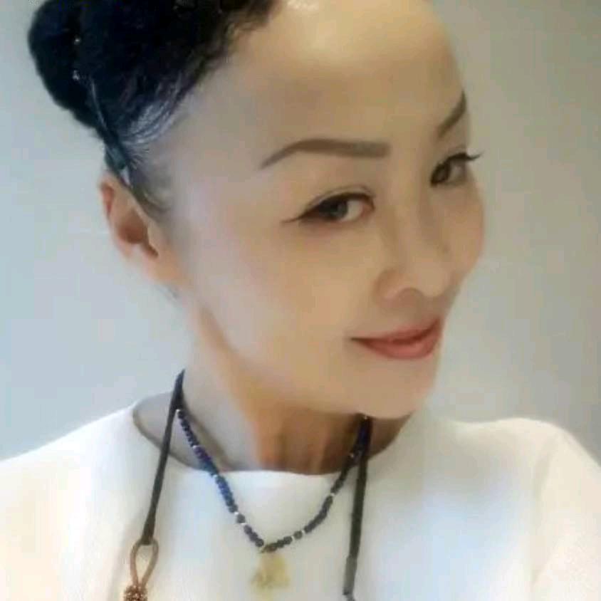 麦色小妖