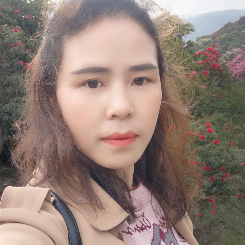 杨小群