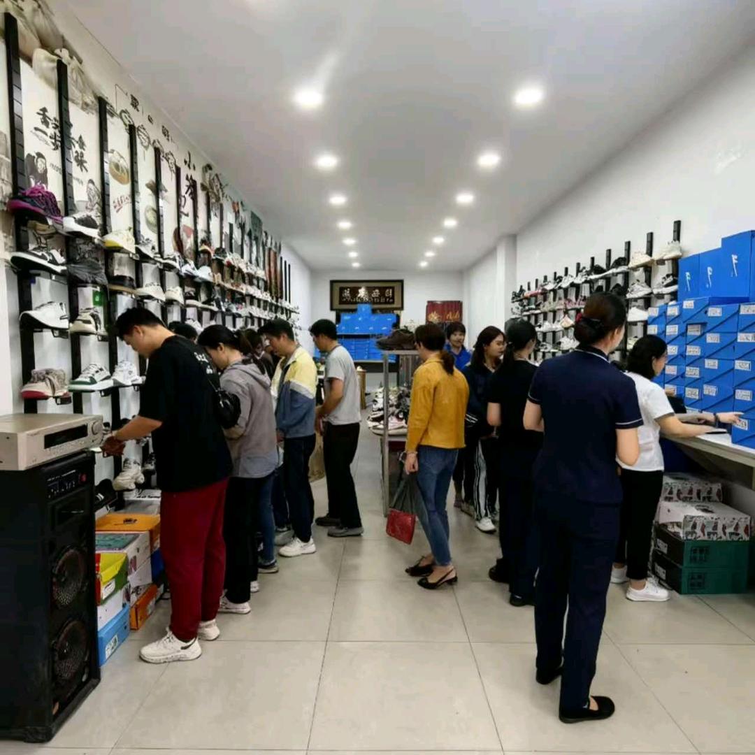 59元自助鞋店任市店