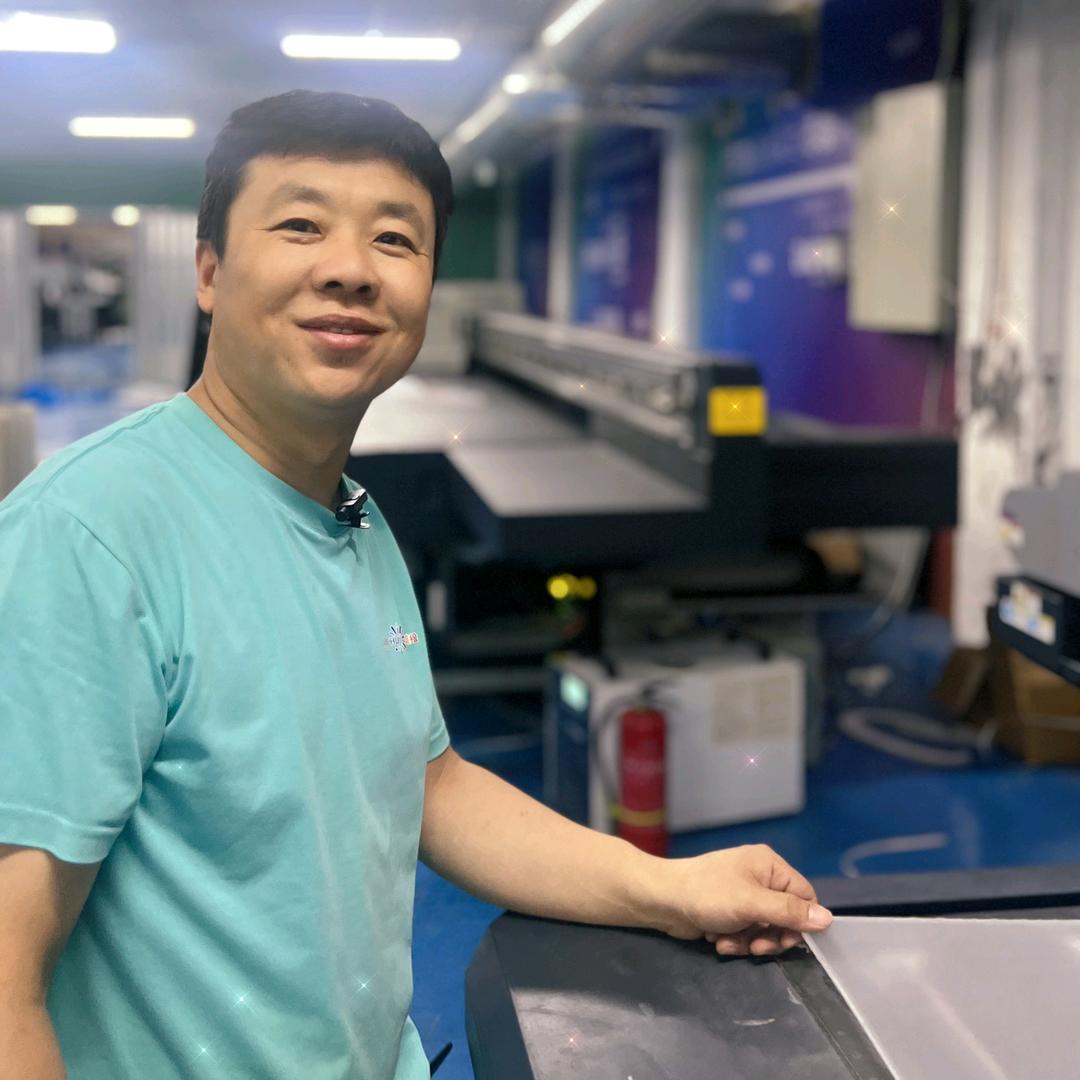 喷绘匠人林哥—聚美绘