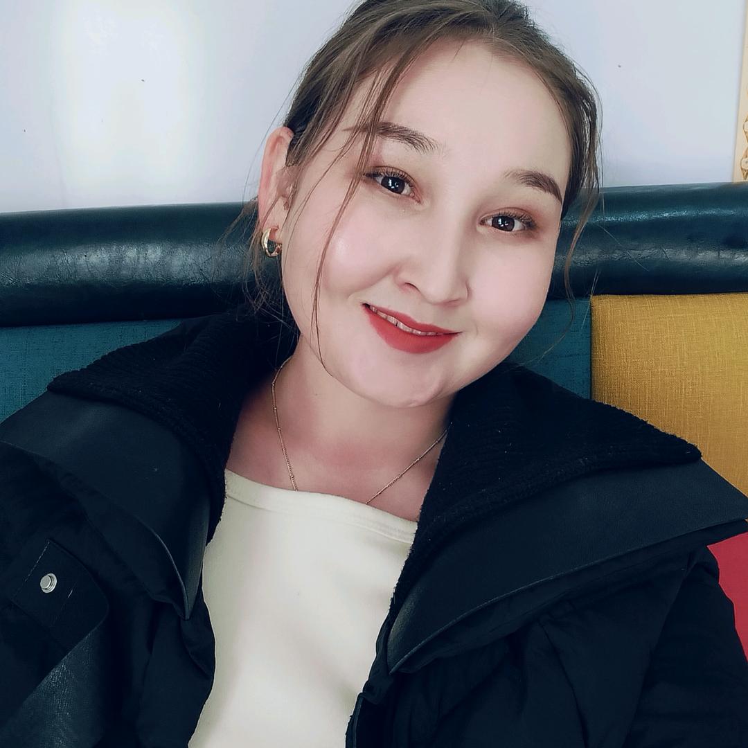 阿勒泰市阿拉哈克镇玛瑙童装店