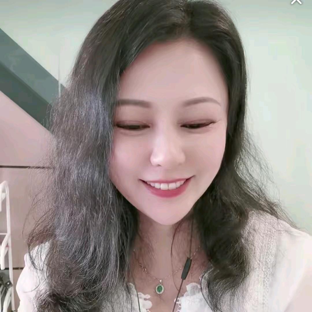满格格🌹