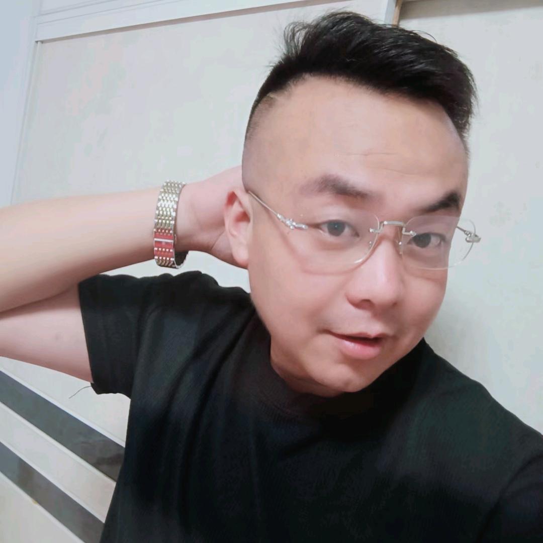 李先生°头像