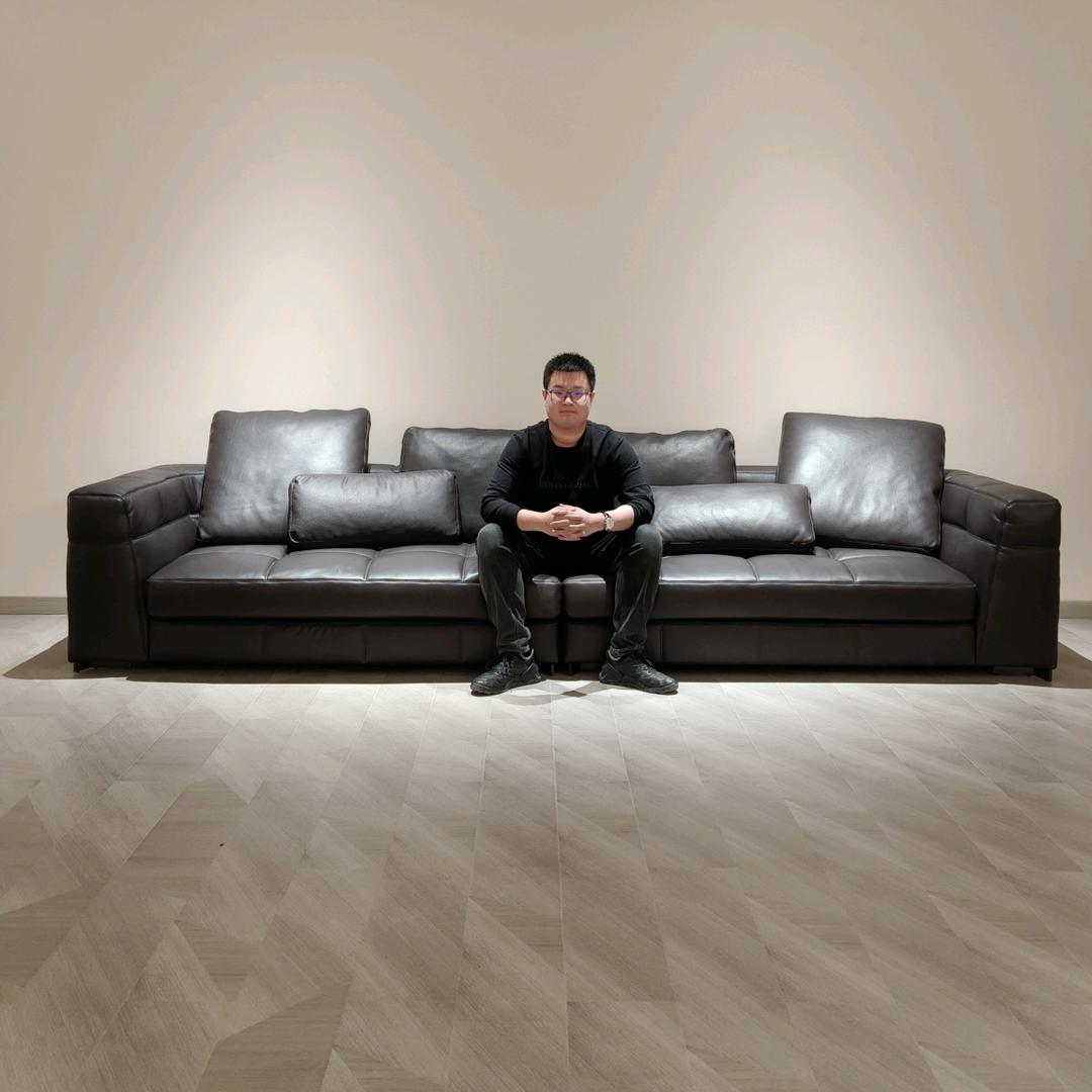 做家具的李同学