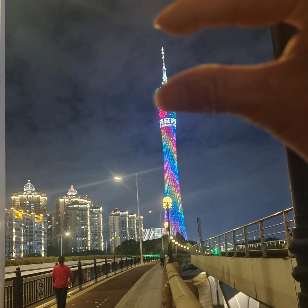 小王