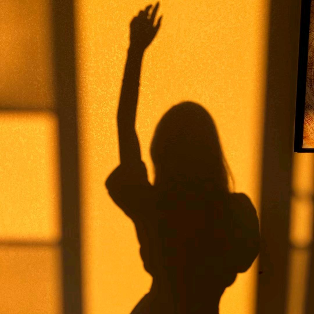 长发de果果老师呀