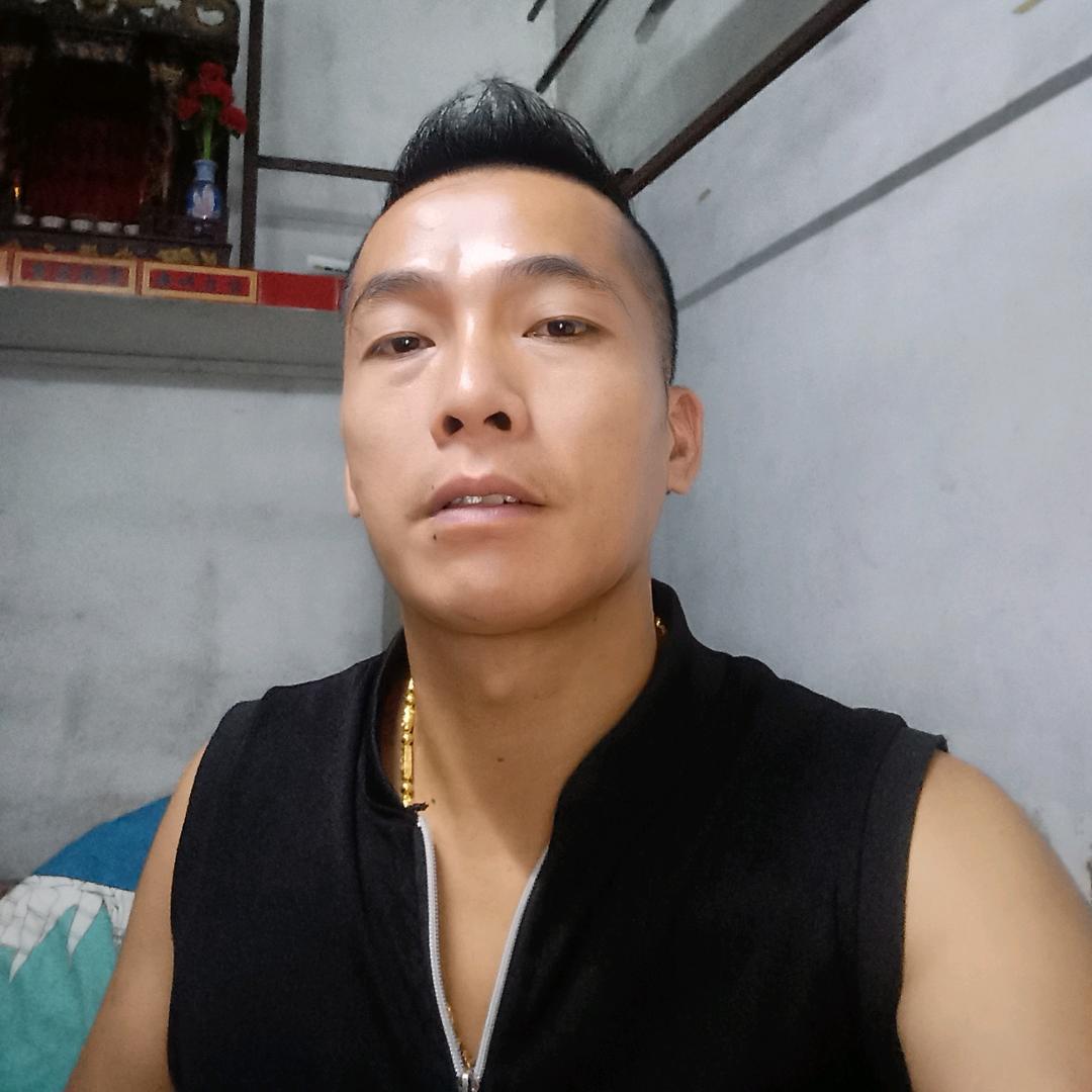 正義哥原生态养殖牛