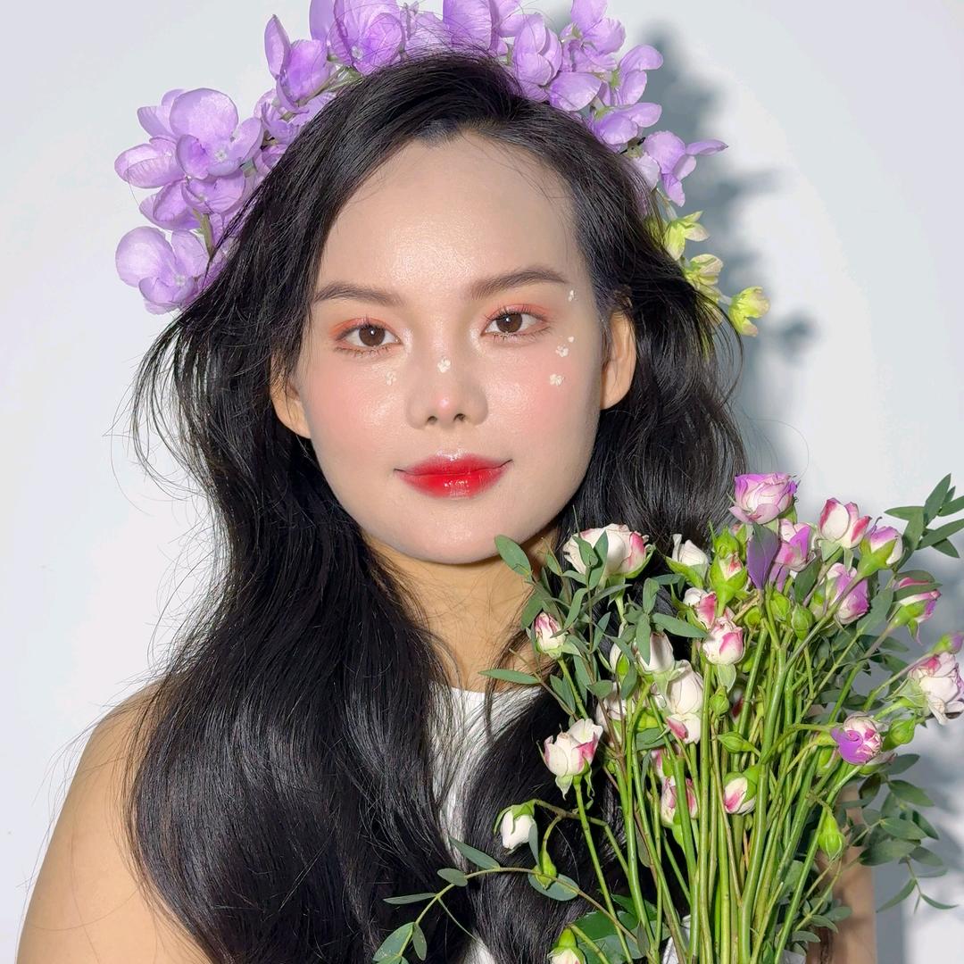 化妆师菜菜