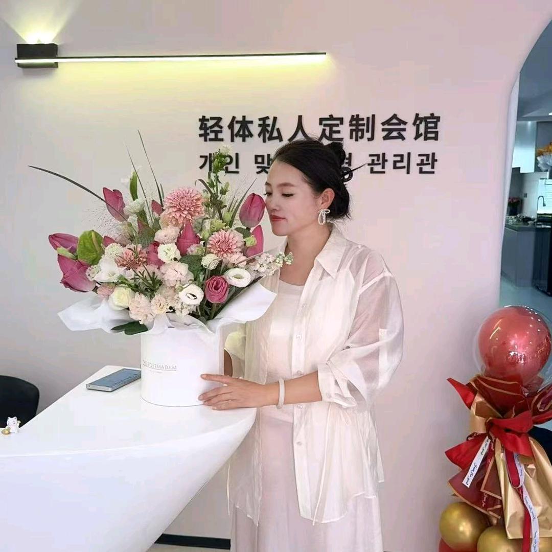 纤玉妃～小张