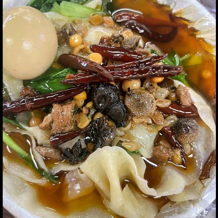 彤霞村烧饼熏肉牛肉板面