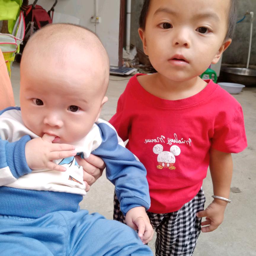 小龙哥巜有赞必回》好友互动、:、:…“1