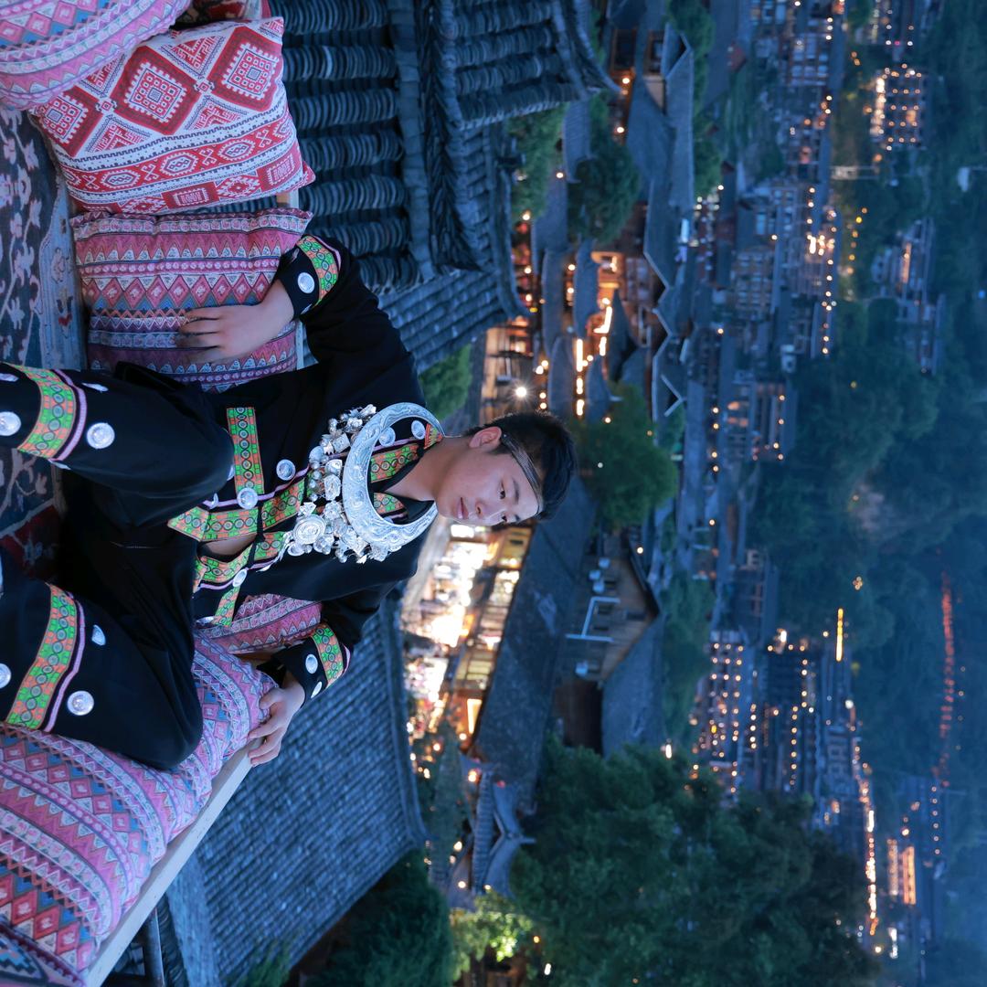 小波    守村人