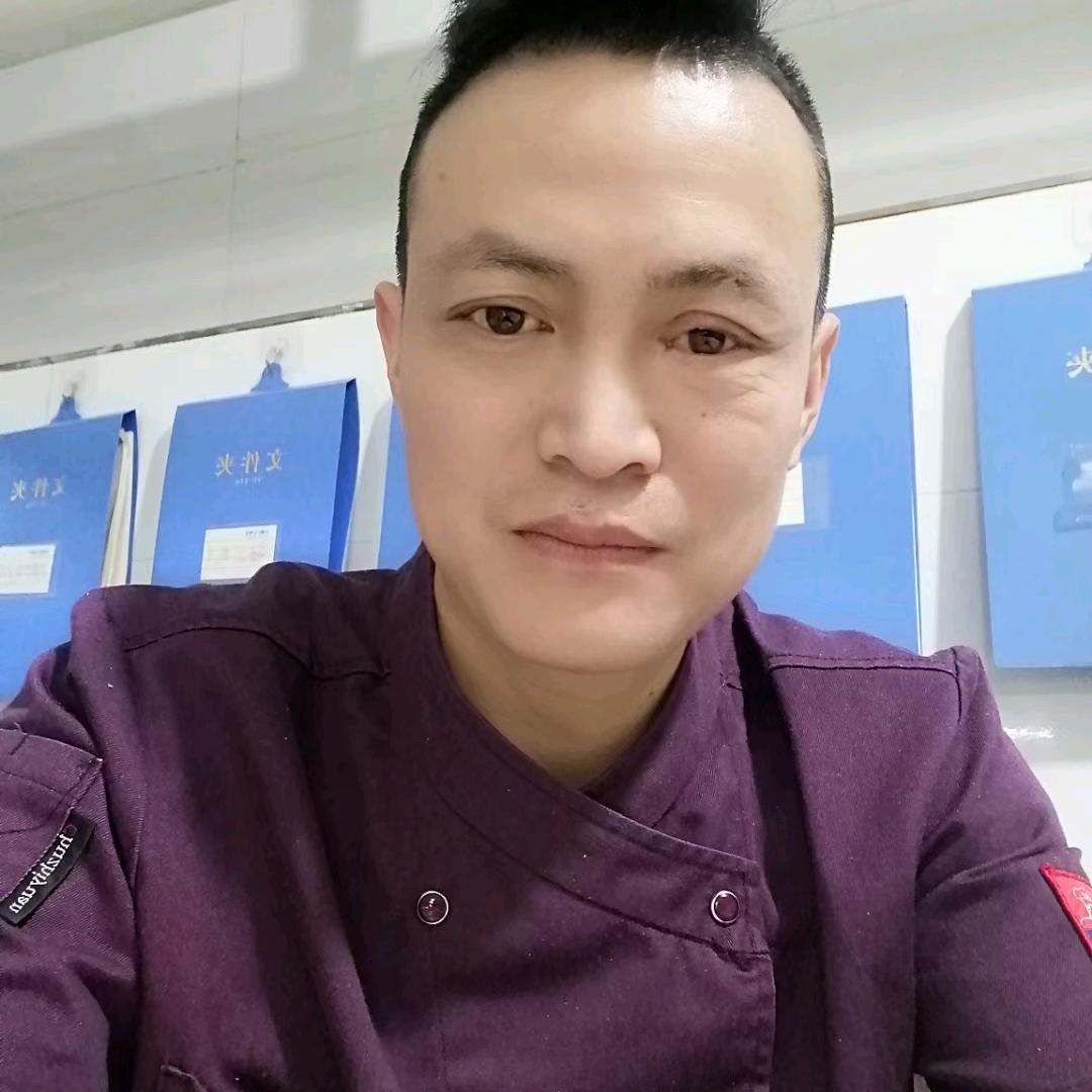 游山不玩水。旅游不观景