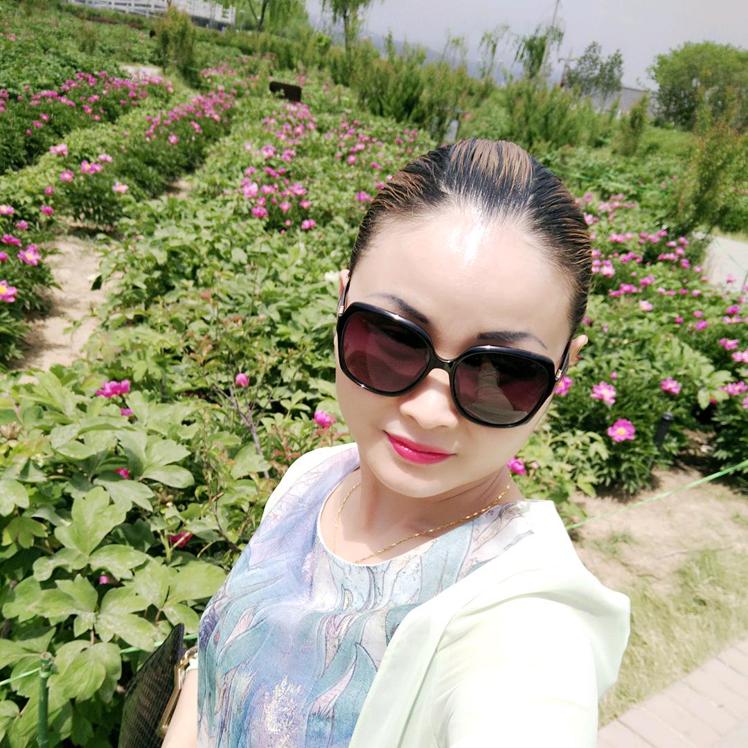 飞飞🌻（晚上20点50分开播）