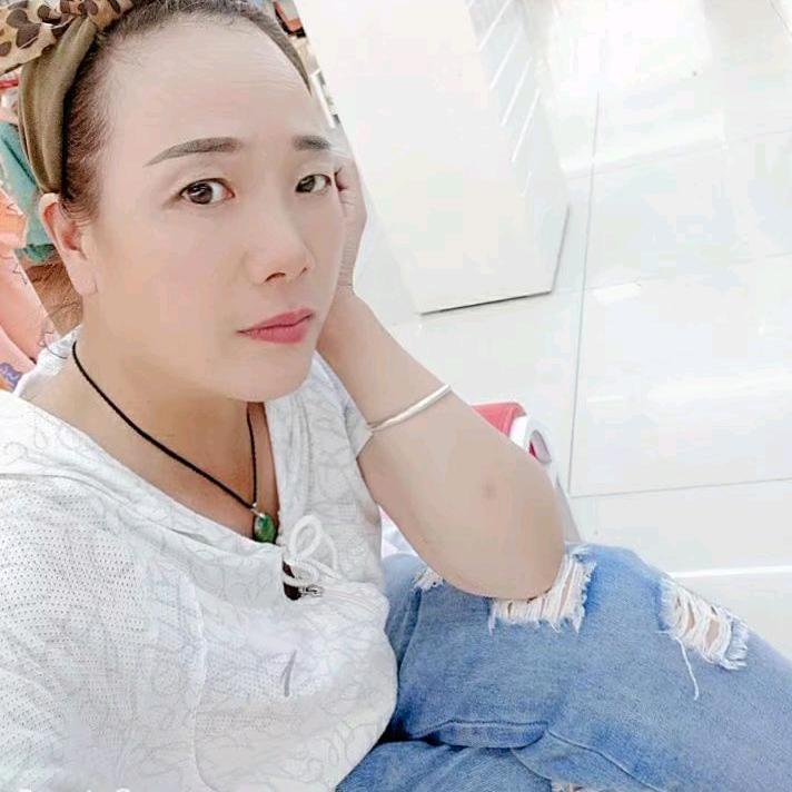 彩彩@
