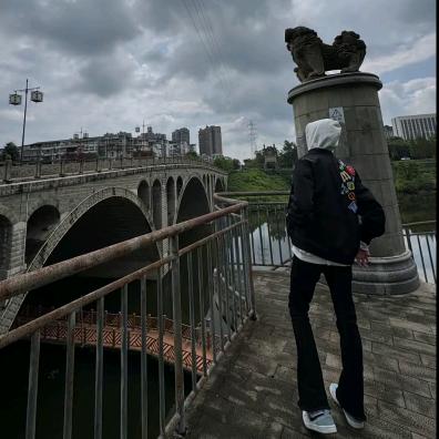 小陳