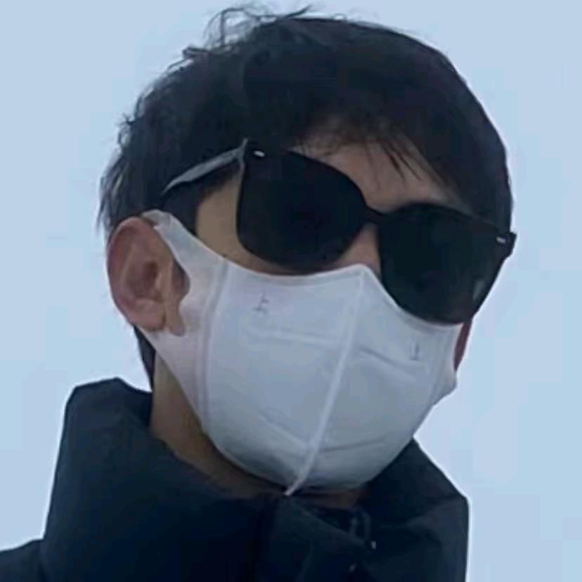 ♛