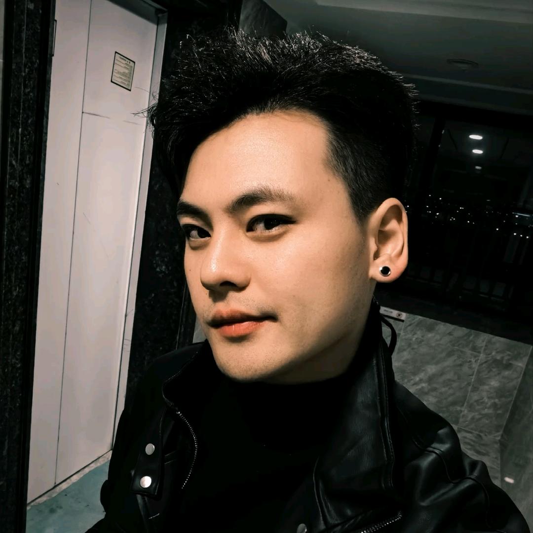 钱万晟