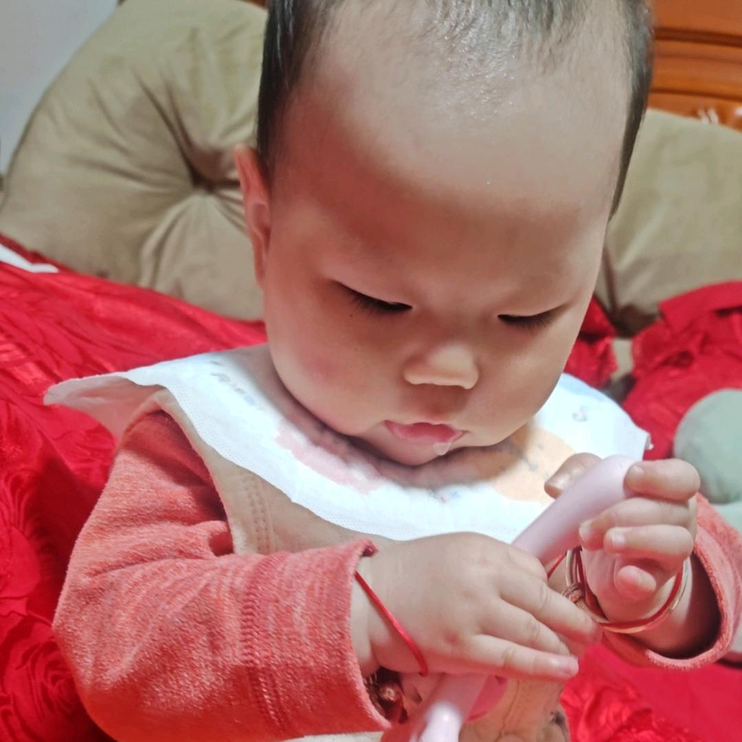英子👸