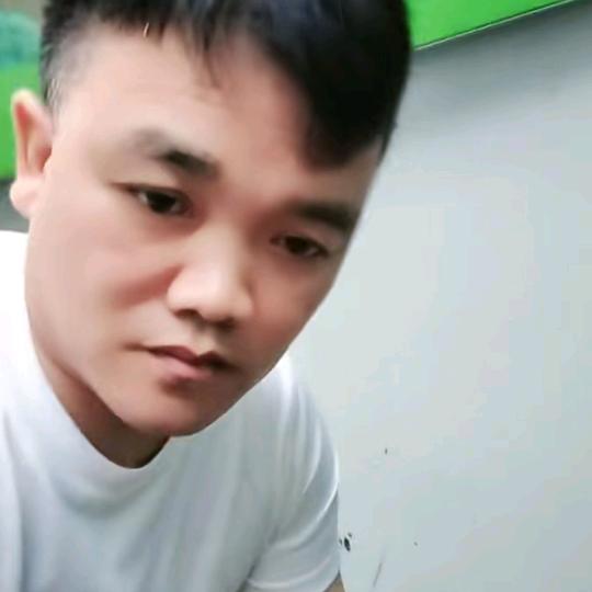 啊伟