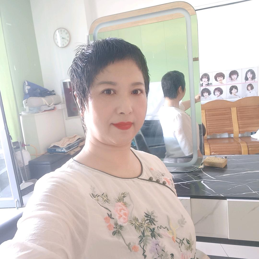 彩云365发艺10元快剪