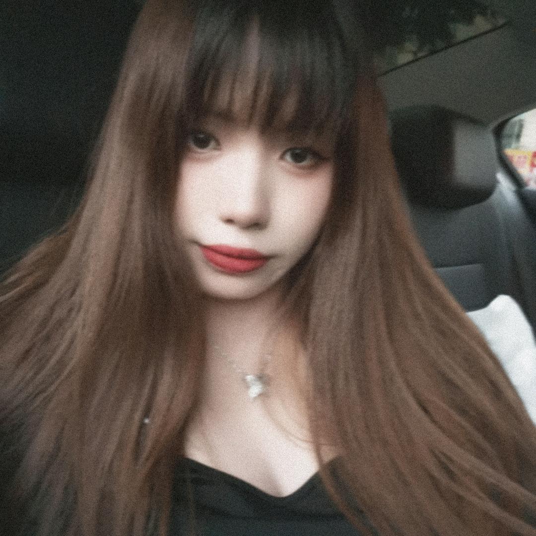 @月亮被嚼碎了🌙