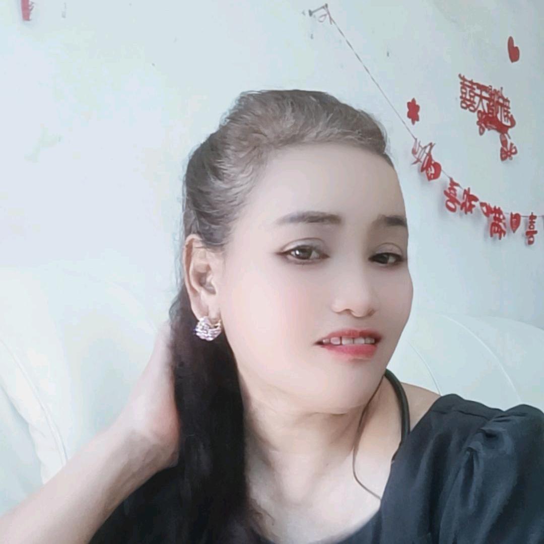 李华