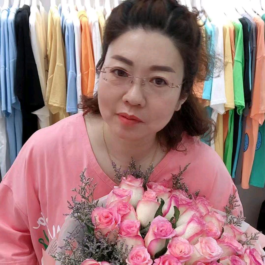 淮安汇通女装批发荣姐