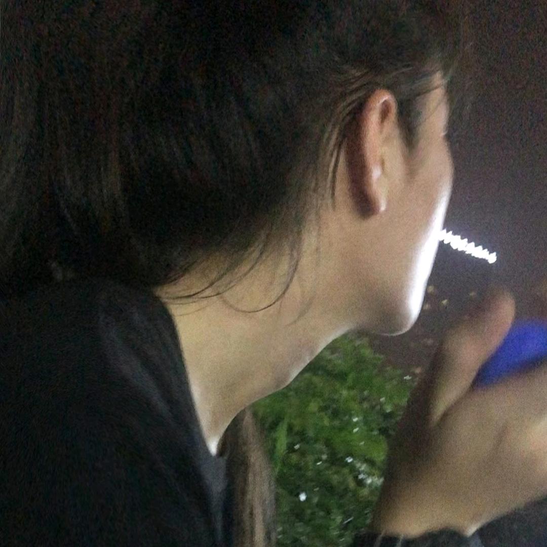 闹闹
