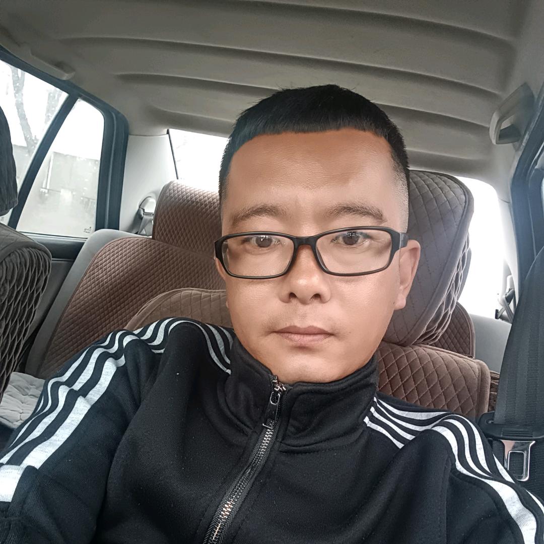 小哥哥。