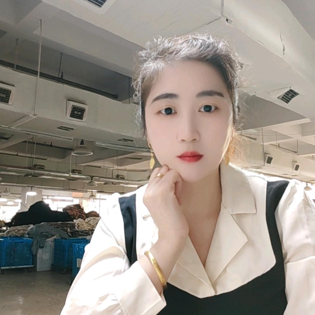 黄女士