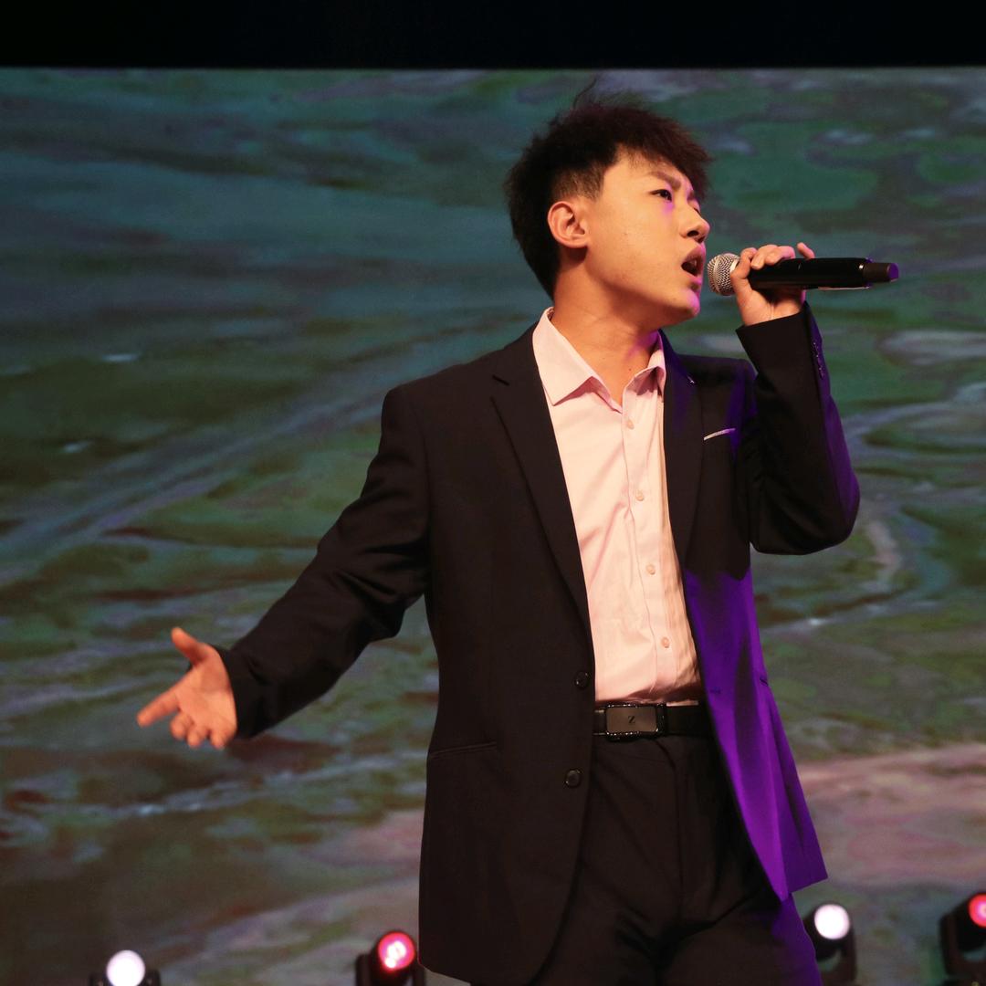 Baritono 天