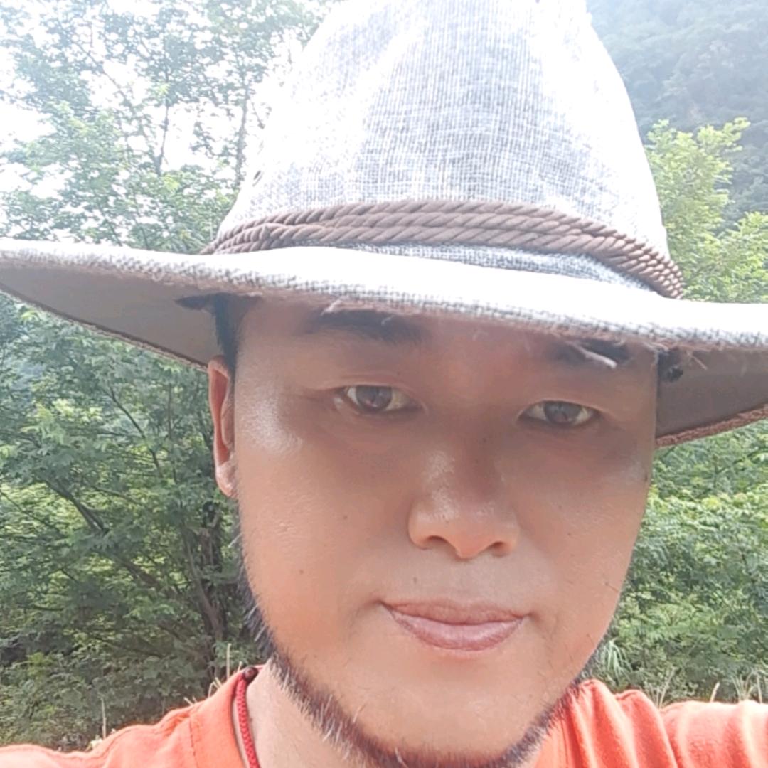 杨俊