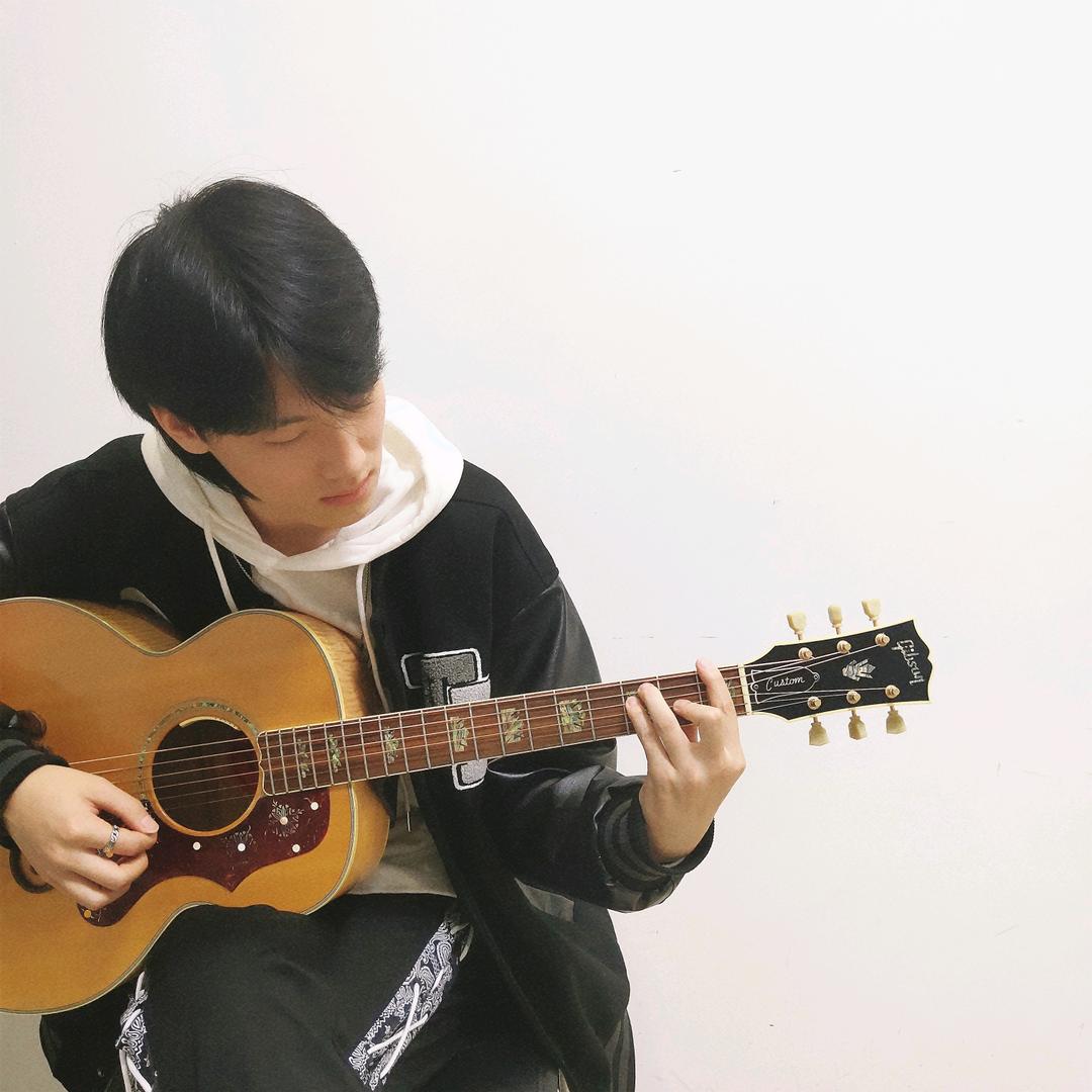 李雪吉他学校-梁旭