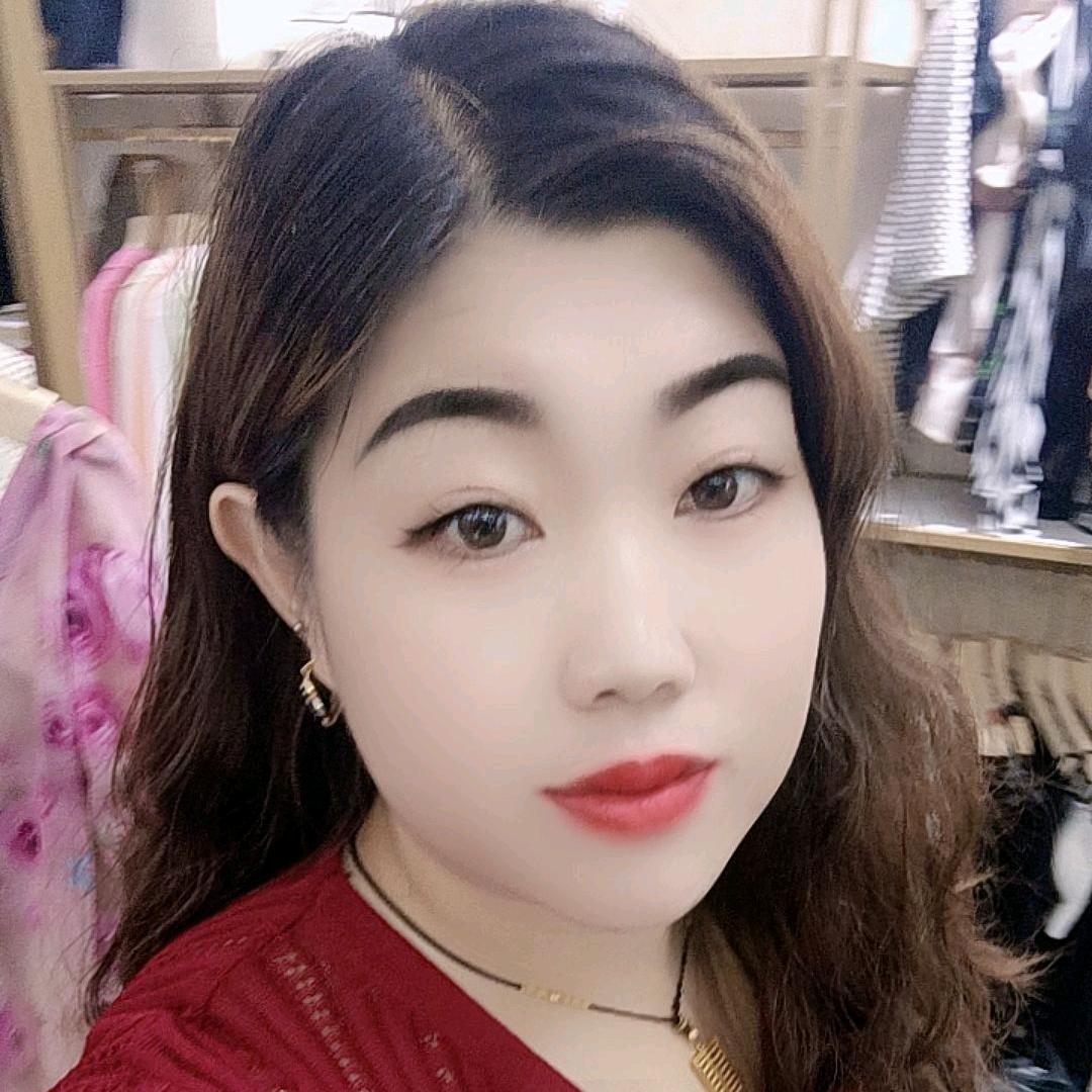 李琼
