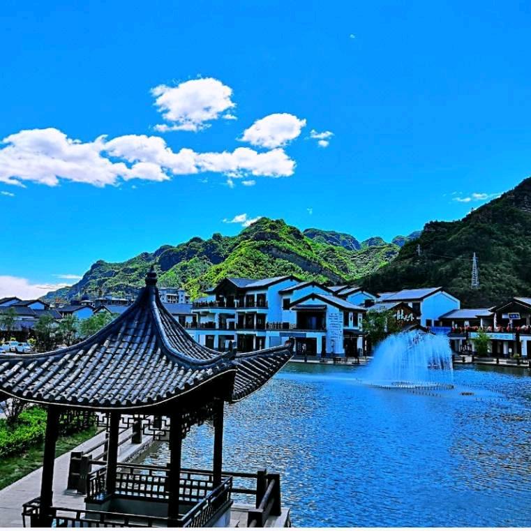 青松岭荣馨客栈
