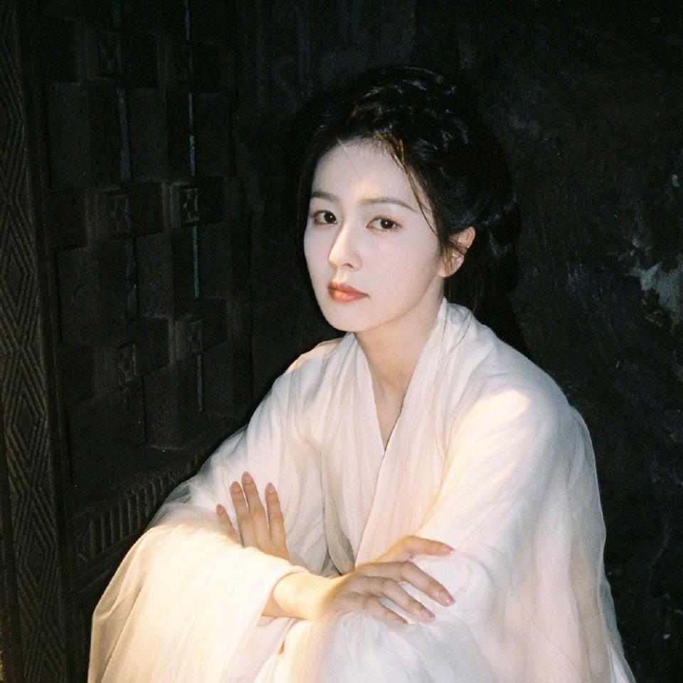 鹿鸣.