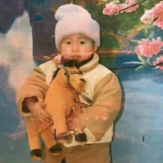 Mradil （二道贩子）