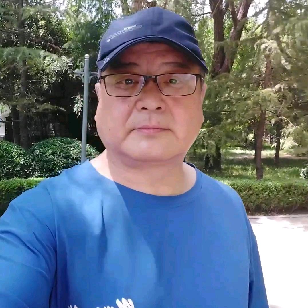 默稀哥