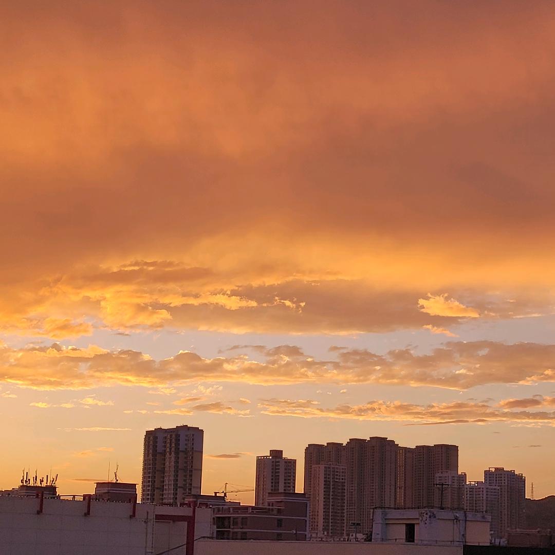 半山风雨半山晴