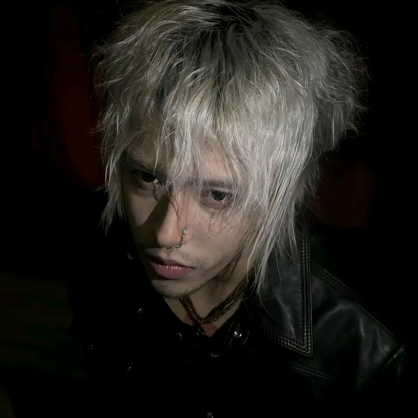 大梦谁先觉