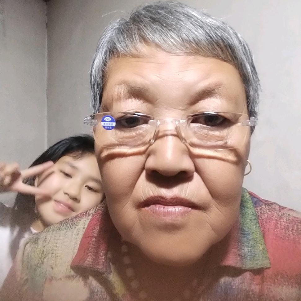张桂芳.🐔